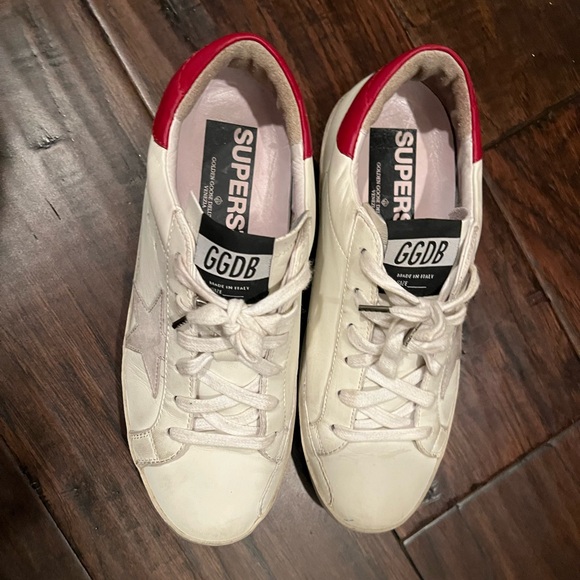 Golden Goose Superstar sneaker w/ red ankle detail. Size 38, fits women’s 8-8.5 - Picture 2 of 5